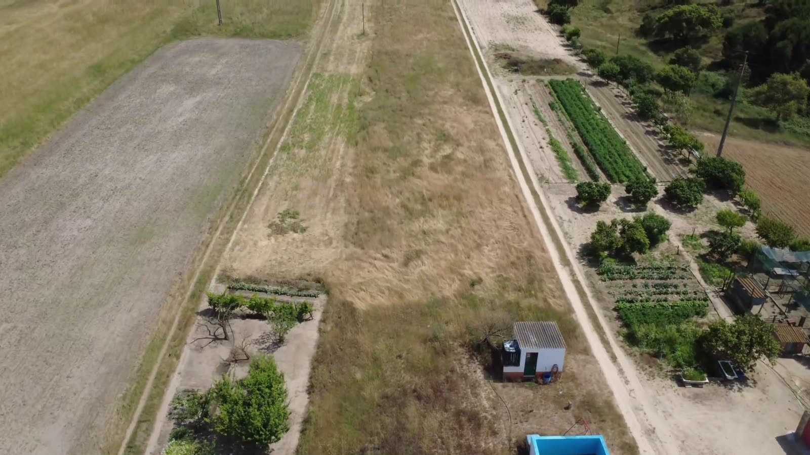 Imagens aéreas com drone de um terreno, Nossa Imobiliária
